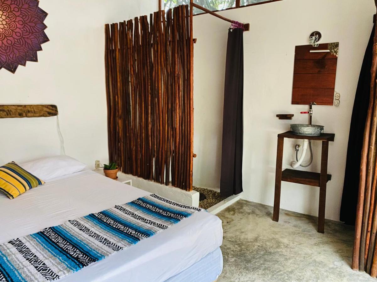 El Buho Bacalar Eco-Cabanas Hostal Ngoại thất bức ảnh
